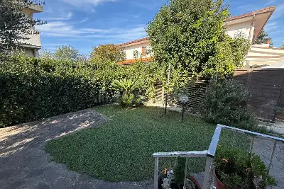 Villa Plurifamiliare in vendita, Via Ortona a Mare, Fiumicino