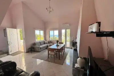 Villa Bifamiliare in vendita, Via dei Carrubi, Quartu Sant'Elena