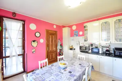 Villa in vendita, Via Gaetano Casati, Besana in Brianza