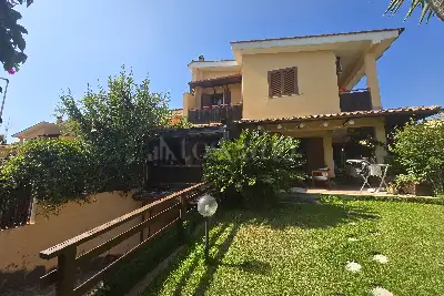 Villino a Schiera in vendita, Via delle Begonie, Santa Marinella