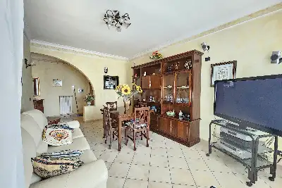 Casa in vendita, Via Gran Bretagna, Pomezia