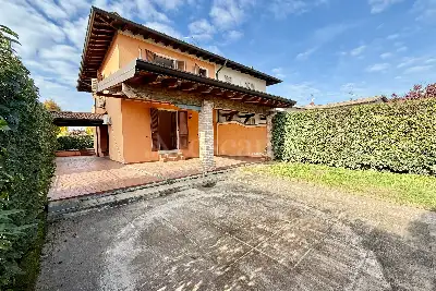 Villa Bifamiliare in vendita, Via Mulini, Travagliato