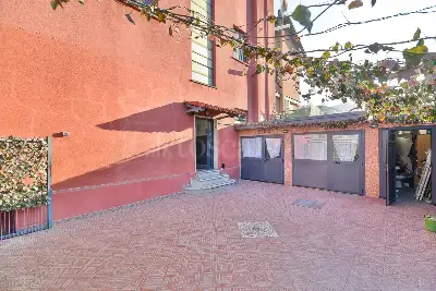 Casa in vendita, Via Mario Bertolone, Como