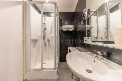 Albergo in vendita, Via Firenze, Roma