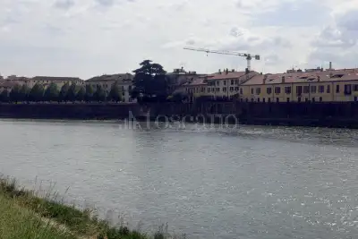 Casa in vendita, Lungadige Cangrande, Verona