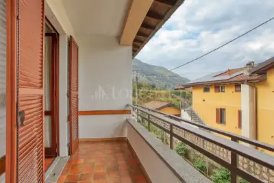 Casa in vendita, Via dei Platani, Lavena Ponte Tresa
