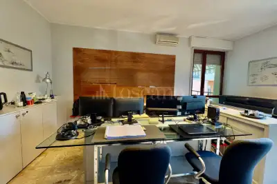 Casa in vendita, Via Rodi, Brescia