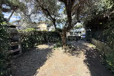 Casa Indipendente in vendita, Via Fratelli Cervi, Roma