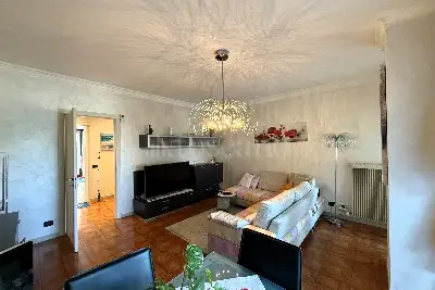 Casa in vendita, Via Salvatore Quasimodo, Como