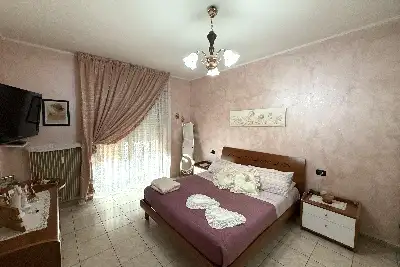 Casa in vendita, Via Salvatore Quasimodo, Como