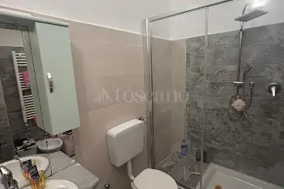 Casa in vendita, Via Pollenzo 49, Torino