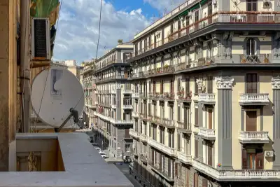 Casa in vendita, Via Santa Lucia, Napoli