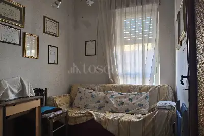 Casa in vendita, Via Montebello, Catania