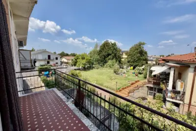 Casa Indipendente in vendita, Via Prima Quartiere la Famiglia, Brescia