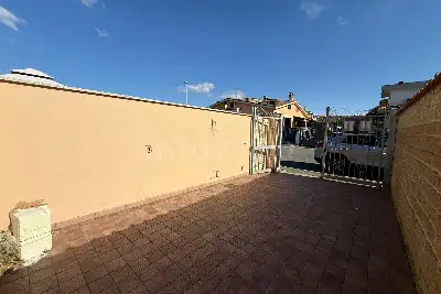 Villa Plurifamiliare in vendita, Via Glasgow, Ladispoli