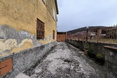 Casa Indipendente in vendita, Via delle Piscine, Tornimparte