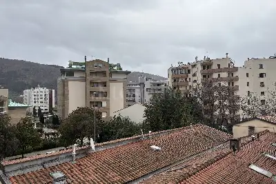 Stabile Uso Ufficio in vendita, Via Santa Gonda, Prato