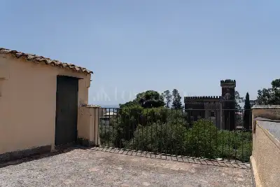 Villa in vendita, Via Pietro De Logu, Catania