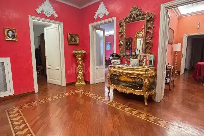 Casa in vendita, Via Farini, Roma