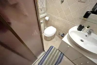 Casa in vendita, Via Caprese, Roma