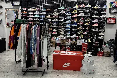 Negozio in vendita, Via dell'Appagliatore, Roma