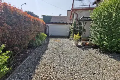 Casa in vendita, Via Roma, Castelletto di Branduzzo