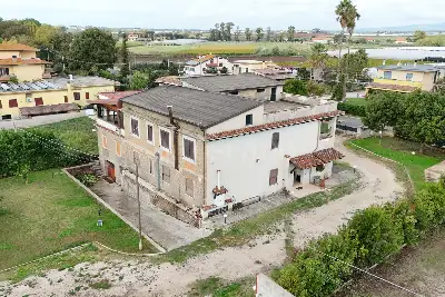 Villa in vendita, Via Le Ferriere, Latina