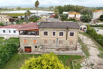 Villa in vendita, Via Le Ferriere, Latina
