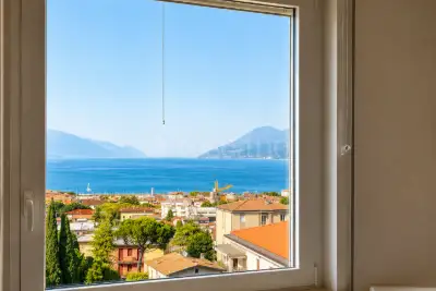 Casa in vendita, Piazza Luigi Einaudi, Desenzano del Garda