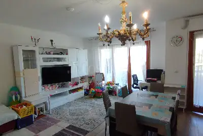 Casa in vendita, Via Petrarca, Montesilvano