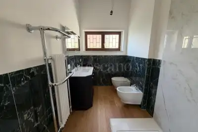 Casa in vendita, Via Prassitele, Roma