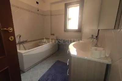 Villino a Schiera in vendita, Via Michele Nau, Roma