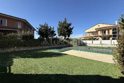 Casa in vendita, Via Goldoni, Peschiera del Garda