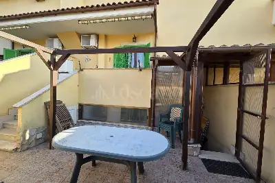 Villino a Schiera in vendita, Via Sesto San Giovanni, Roma