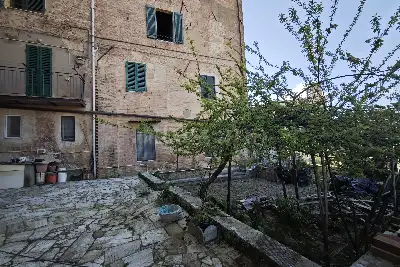Casa in vendita, Via Franciosa, Siena