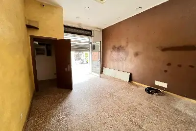 Negozio in affitto, Via Collegiove, Roma