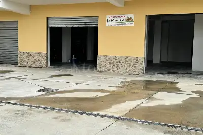 Magazzino in vendita, Strada Circonvallazione , Luco dei Marsi