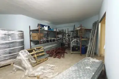 Magazzino in vendita, Piazza Marconi, Sant'Agata li Battiati