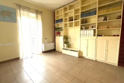Casa in vendita, Via delle Spighe, Roma