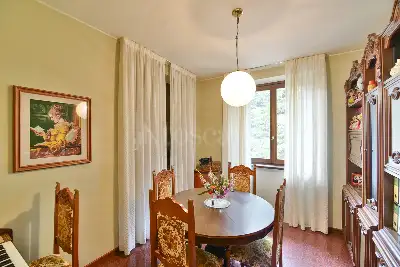 Villa in vendita, Via Al Ronco, Como