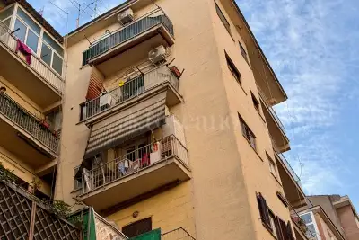 Casa in vendita, Via Tuscolana, Roma