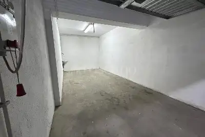 Box in vendita, Via Michele Carcani, Roma