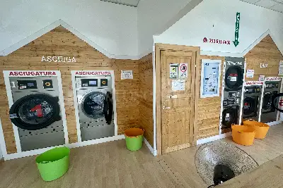 Negozio in vendita, Via Battistessa Caserta , Caserta