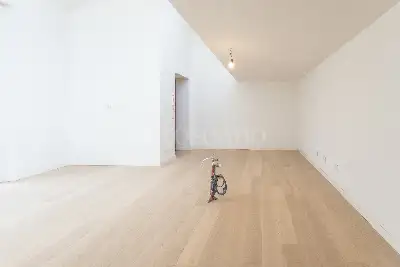 Casa in vendita, Via Giulio Uberti, Milano