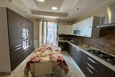 Casa in vendita, Via Genova, Aci Castello