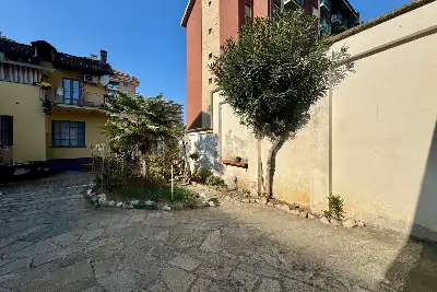 Casa Indipendente in vendita, Via Isonzo, Torino