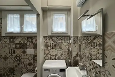 Casa in vendita, Via Giacinto Bruzzesi, Milano
