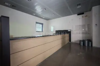 Negozio in vendita, Piazza Giovanni Paolo II , San Vito dei Normanni