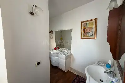 Palazzo in vendita, Via Edmondo de Amicis, Noicattaro