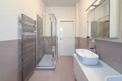 Casa in vendita, Viale Luigi Majno, Milano